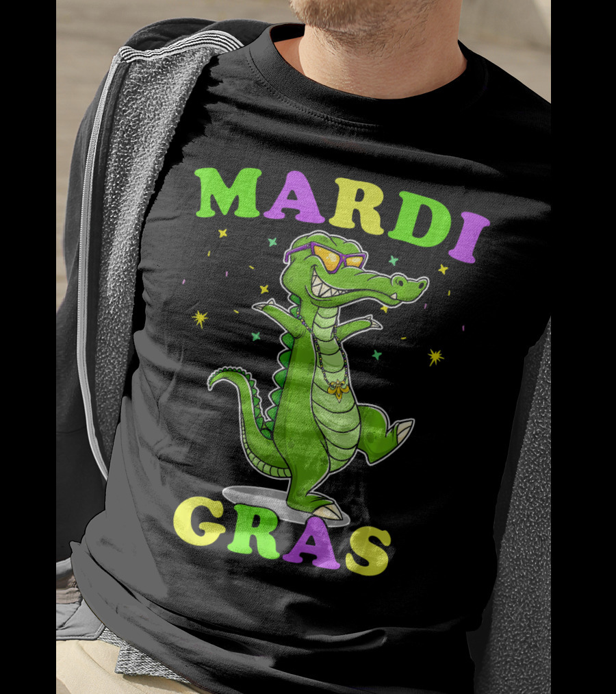 Mardi Gras Alligator Party With Sunglasses And Beads T-Shirt