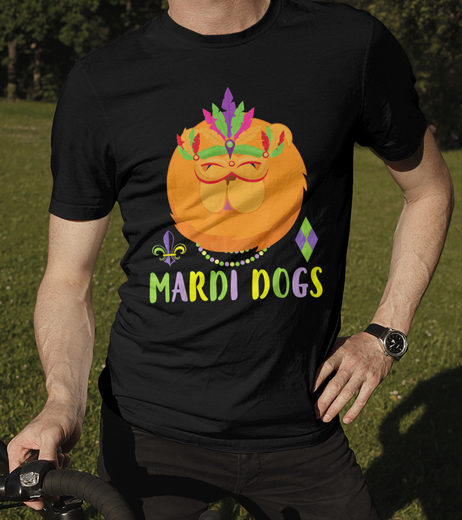 Mardi Dogs Chow Chow Costume With Beads And Mardi Gras Mask T-Shirt