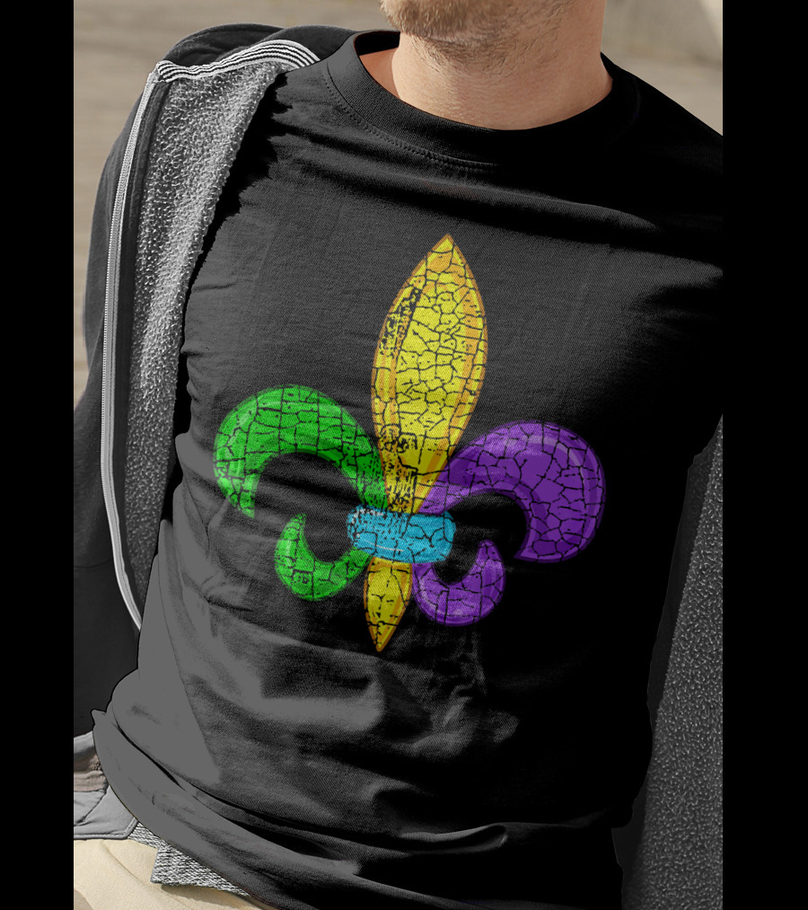 Fleur De Lis Mardi Gras Cute Fat Tuesday Cracked Texture T-Shirt