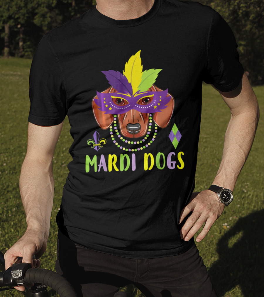 Mardi Dogs Dachshund Mask Beads Fleur-de-Lis Feathers T-Shirt
