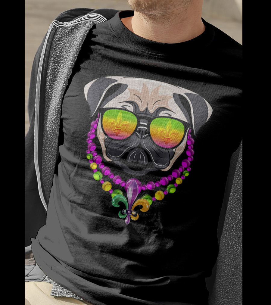 Mardi Gras Pug With Beads And Fleur-de-Lis Sunglasses T-Shirt