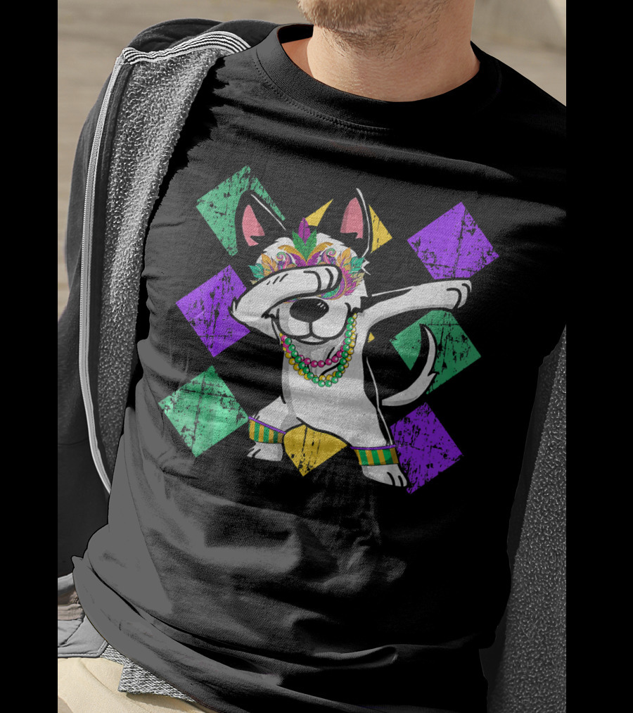 Funny Husky Dabbing In Colorful Mardi Gras Mask With Beads And Festive Diamonds T-Shirt