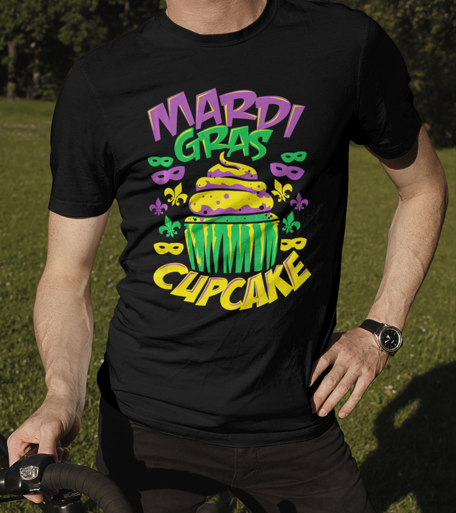 Mardi Gras Cupcake New Orleans Masks Fleur-de-Lis T-Shirt