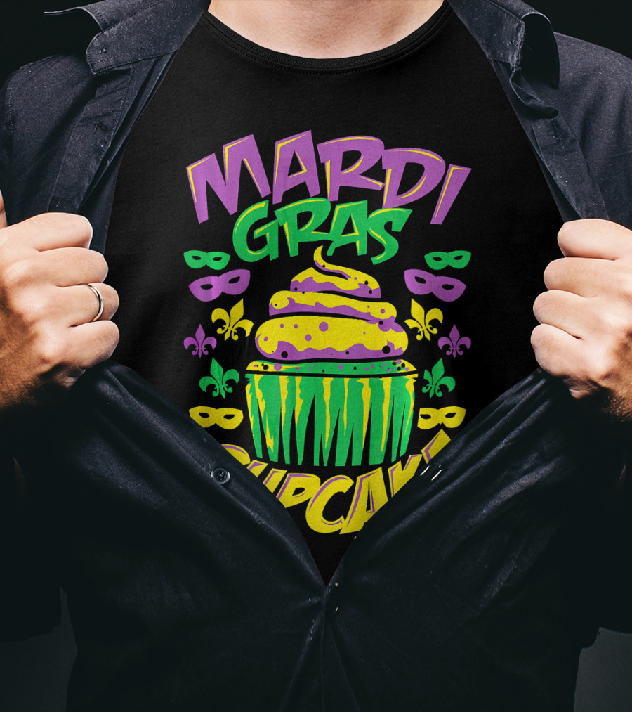 Mardi Gras Cupcake New Orleans Masks Fleur-de-Lis T-Shirt
