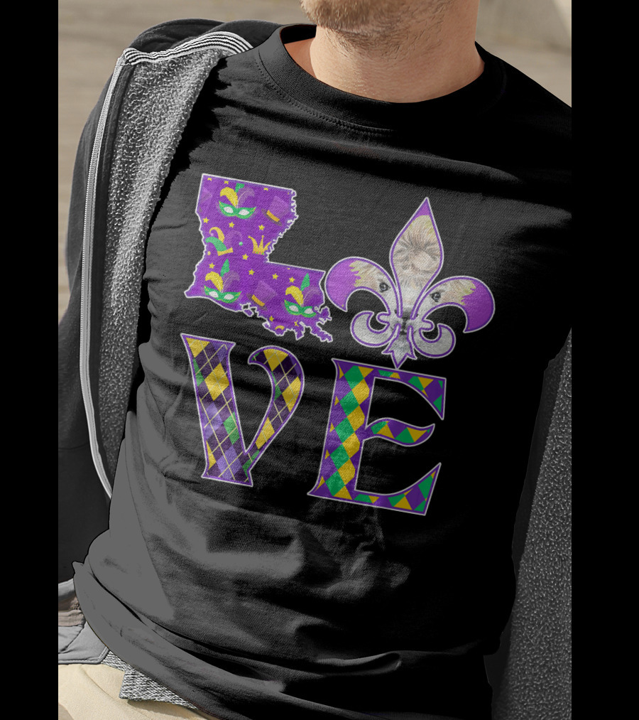 LOVE Louisiana Mardi Gras Llama Fleur-de-Lis T-Shirt