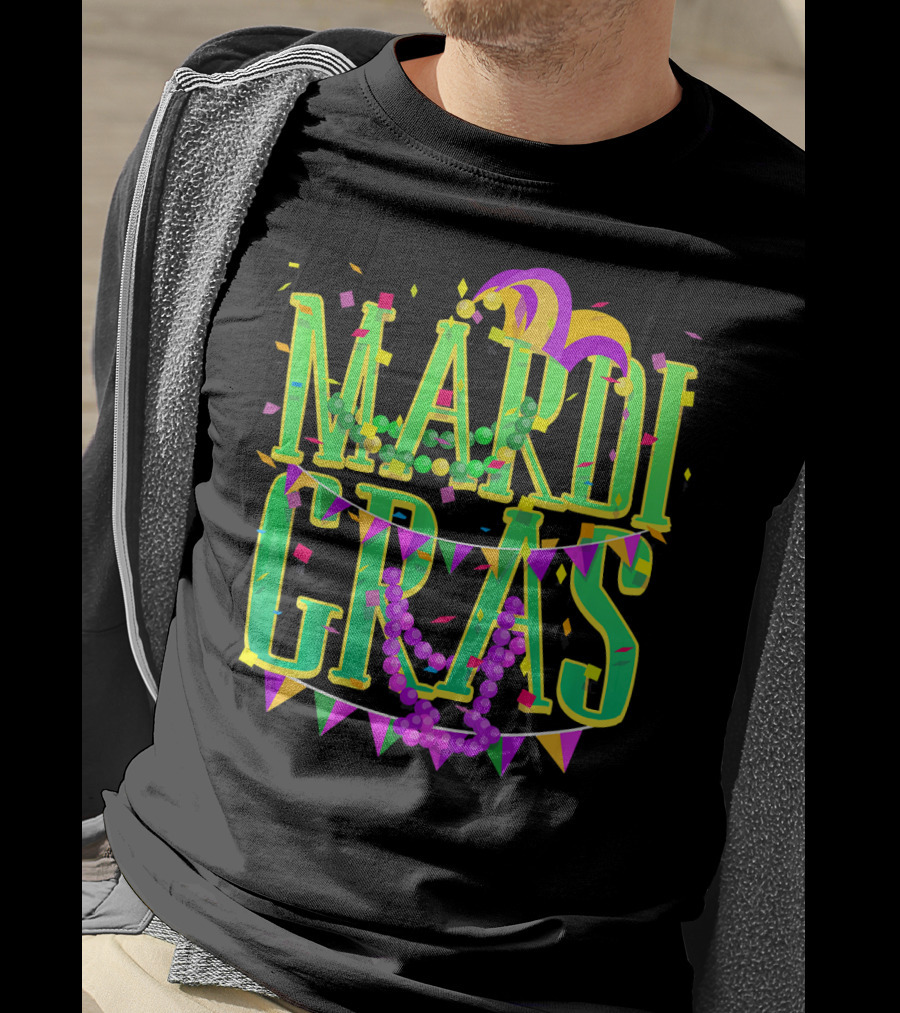Mardi Gras Festive Beads And Party Hat T-Shirt