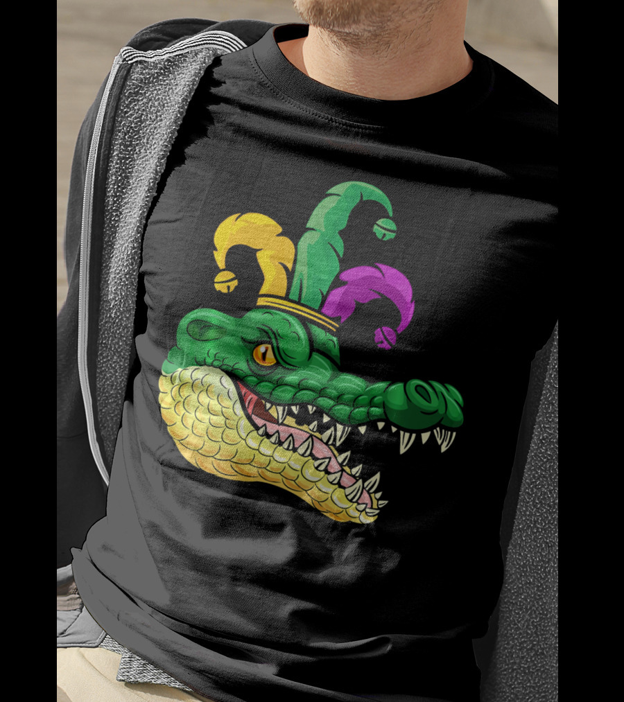 Alligator Head Mardi Gras Jester Hat Gator Clown T-Shirt