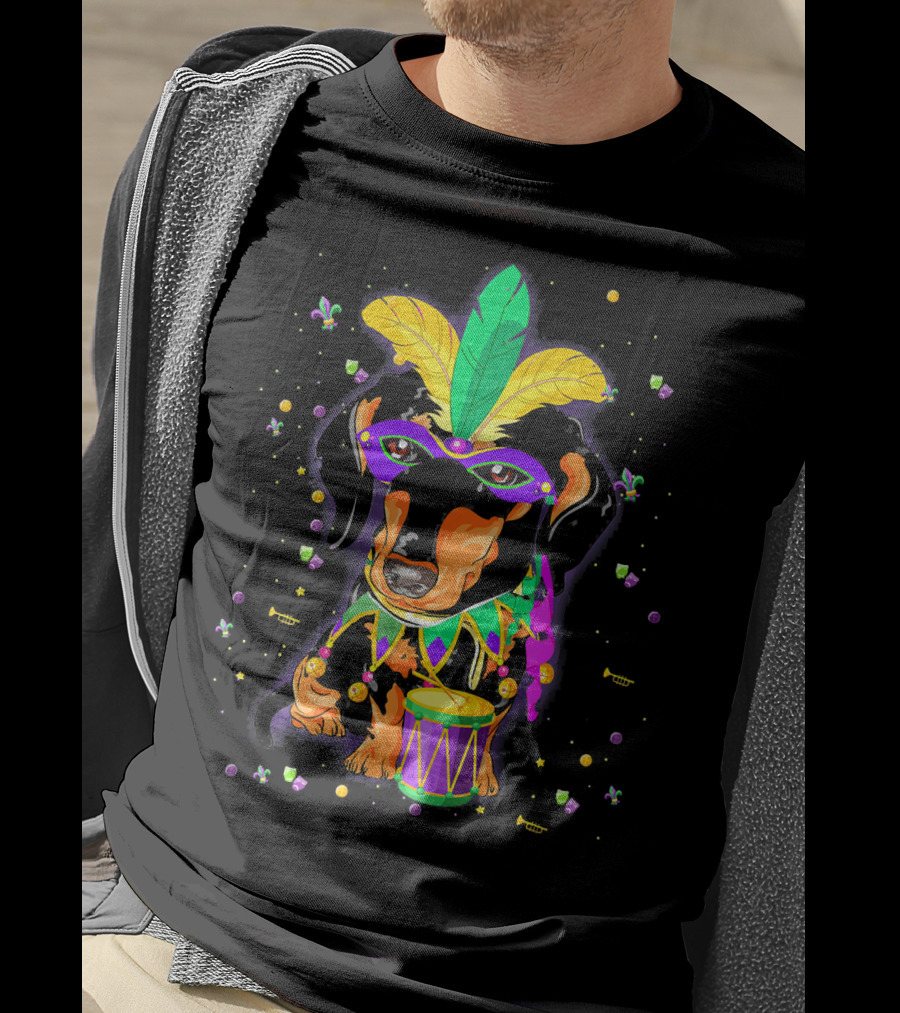 Cute Dachshund In Mardi Gras Mask With Drum And Feathers T-Shirt