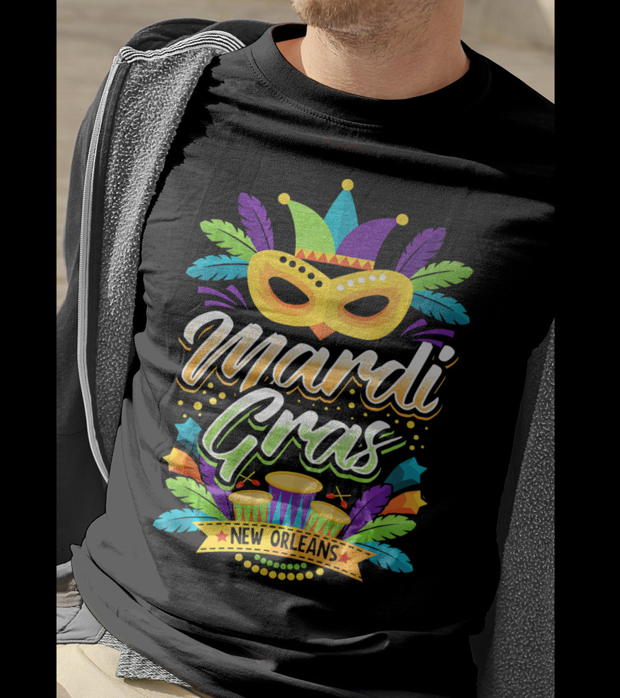 Mardi Gras New Orleans Mask Drums Feathers Party T-Shirt