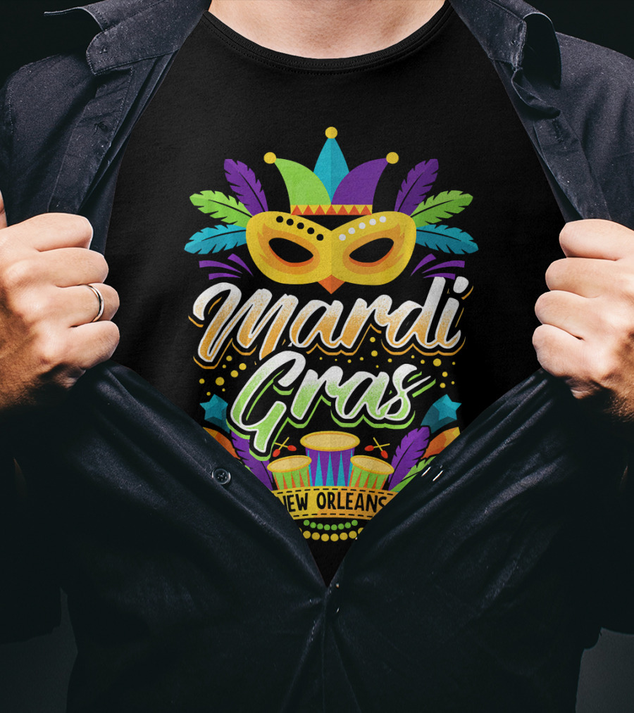 Mardi Gras New Orleans Mask Drums Feathers Party T-Shirt