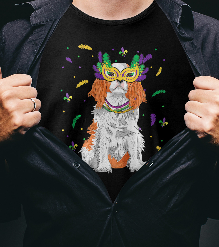 Cavalier King Charles Spaniel Mardi Gras Mask Beads Feathers Fleur-de-lis T-Shirt