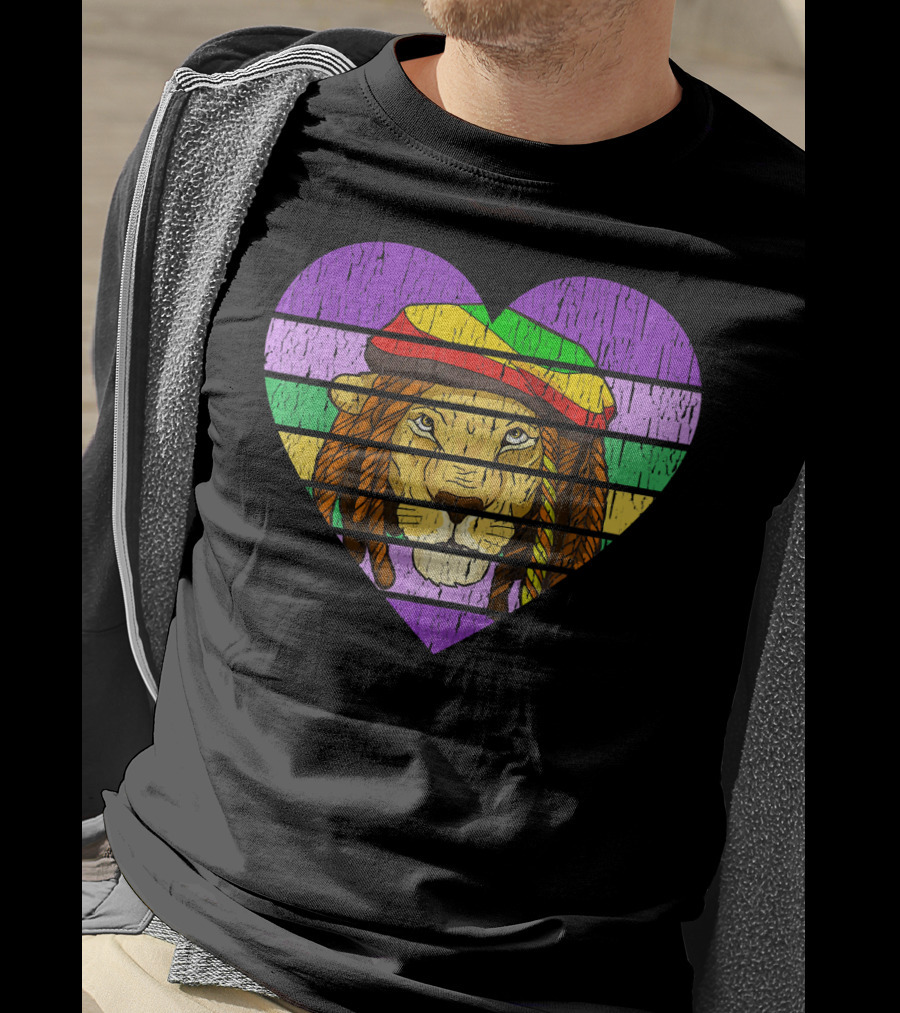 Mardi Gras Lion Rasta Heart Vintage Carnival T-Shirt