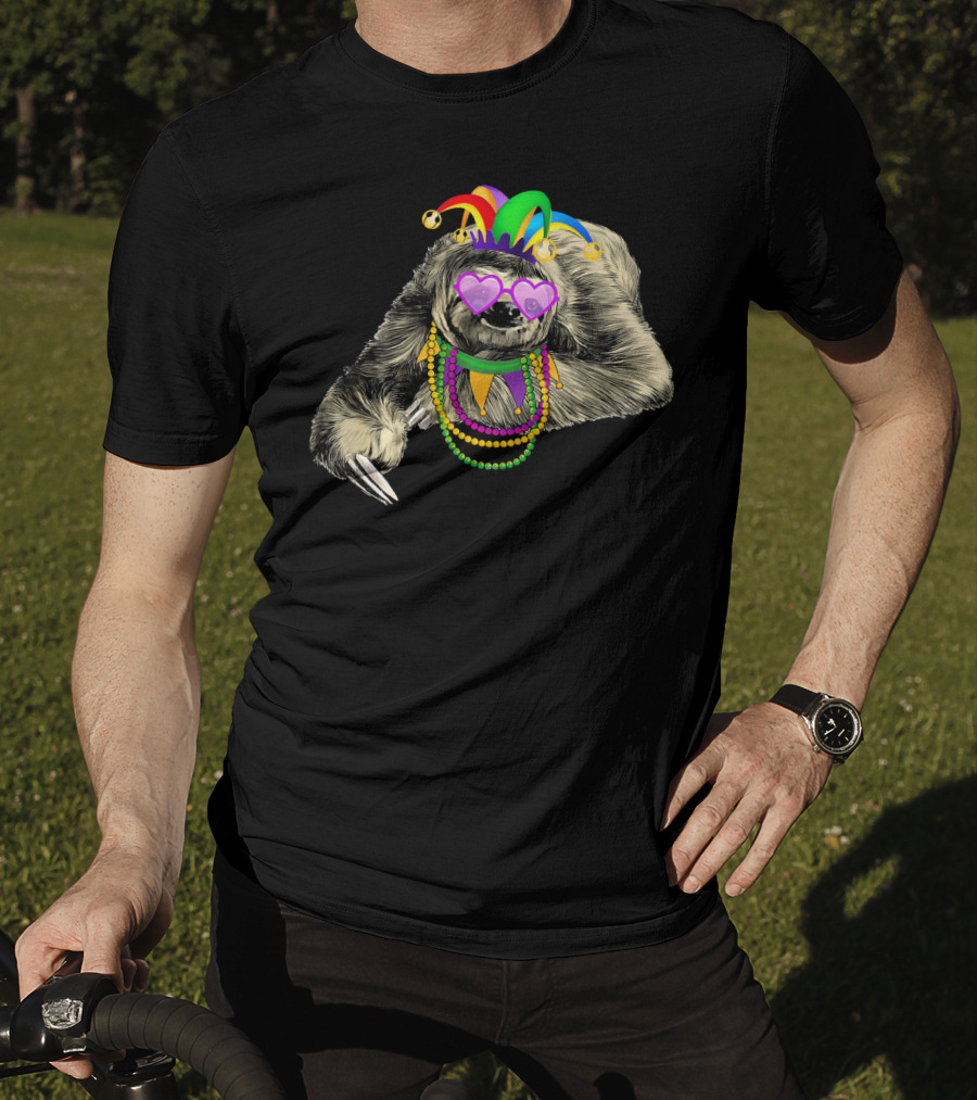 Funny Mardi Gras Jester Sloth With Beads And Mask T-Shirt