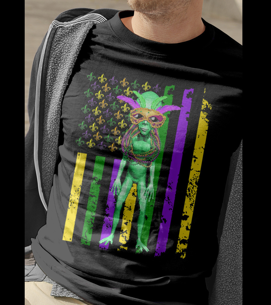 Mardi Gras Alien With Beads And Mask On American Flag T-Shirt