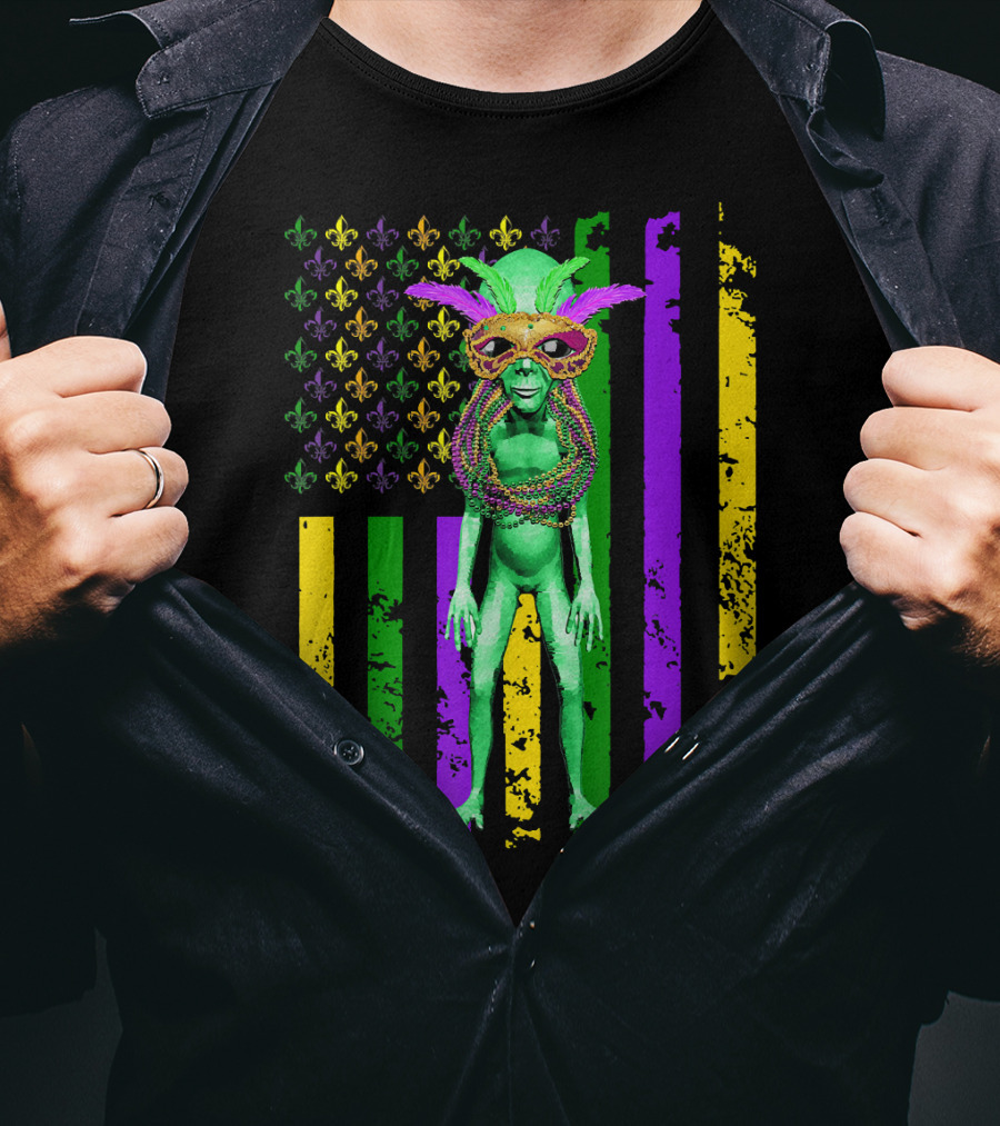 Mardi Gras Alien With Beads And Mask On American Flag T-Shirt