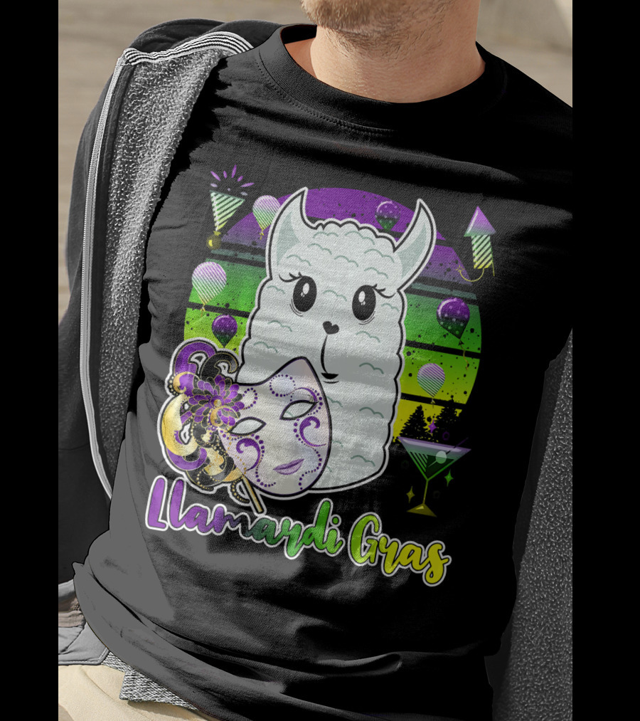 Llamardi Gras Mardi Gras Carnival Mask And Llama With Cocktail And Party Elements T-Shirt