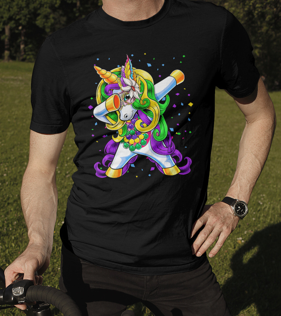 Dabbing Unicorn Mardi Gras Beads With Colorful Confetti T-Shirt