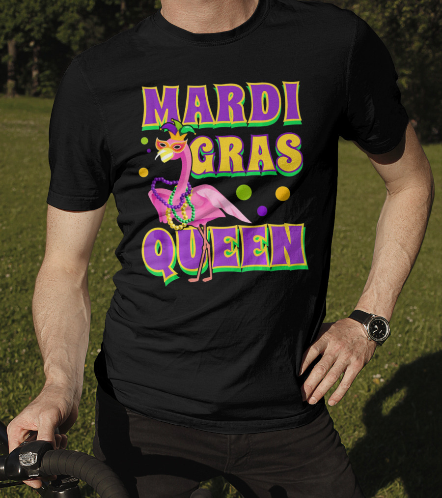 Mardi Gras Queen Fabulous Flamingo Beads And Mask T-Shirt