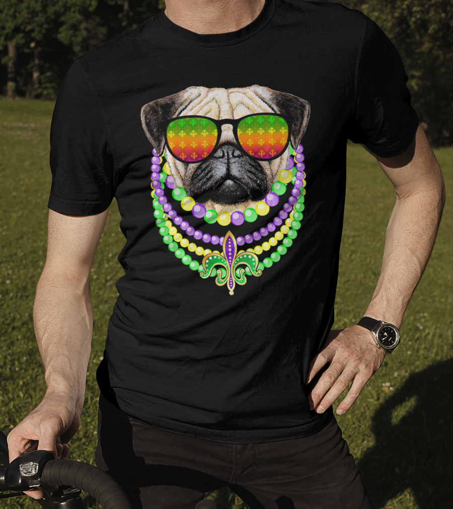 Pug With Beads And Sunglasses Fleur-de-Lis Mardi Gras T-Shirt