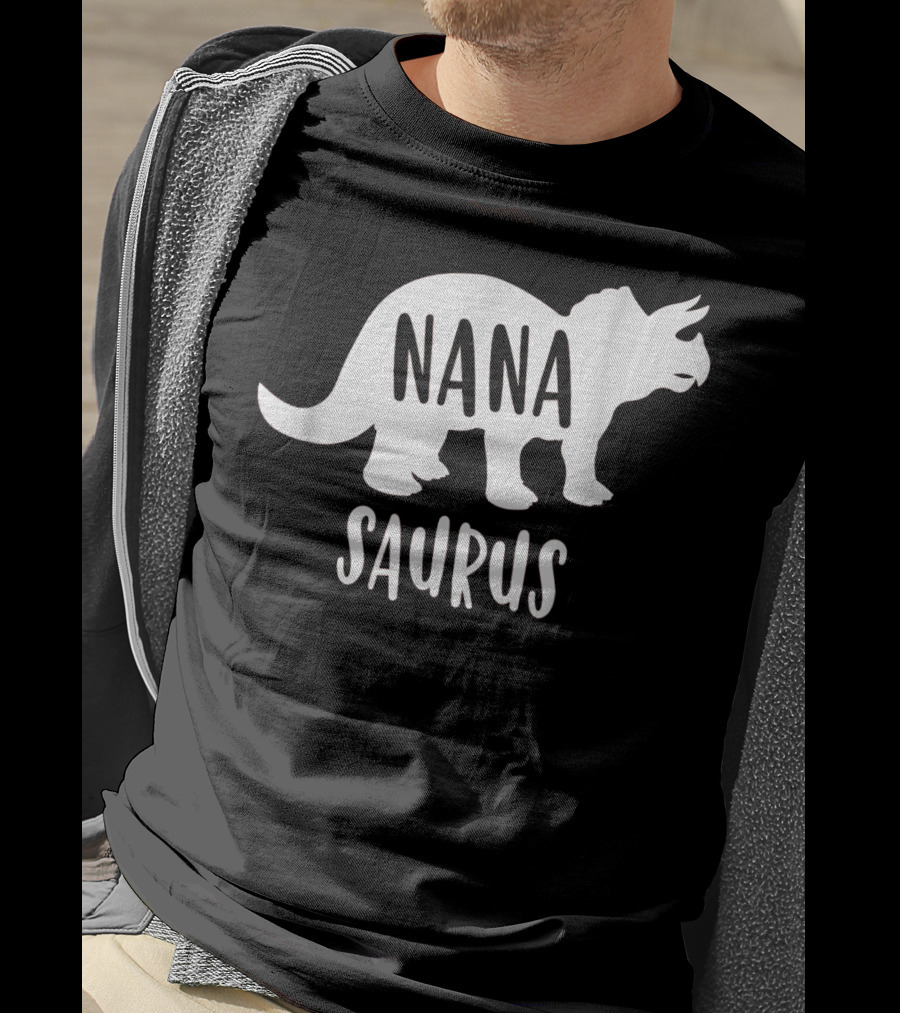 Nanasaurus Funny Dinosaur Nana Saurus Triceratops T-Shirt