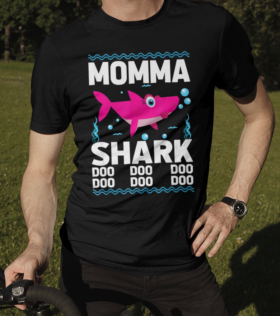 Momma Shark Doo Doo Doo Doo Doo T-Shirt