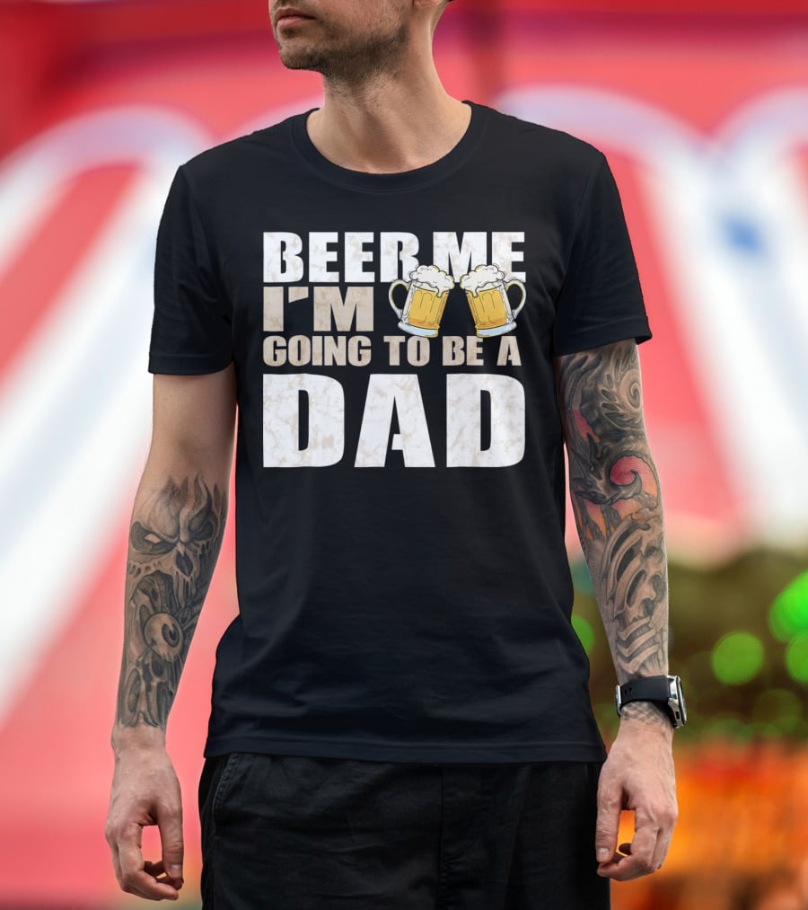 Beer Me I'm Going To Be A Dad With Vintage Style Beer Mugs T-Shirt