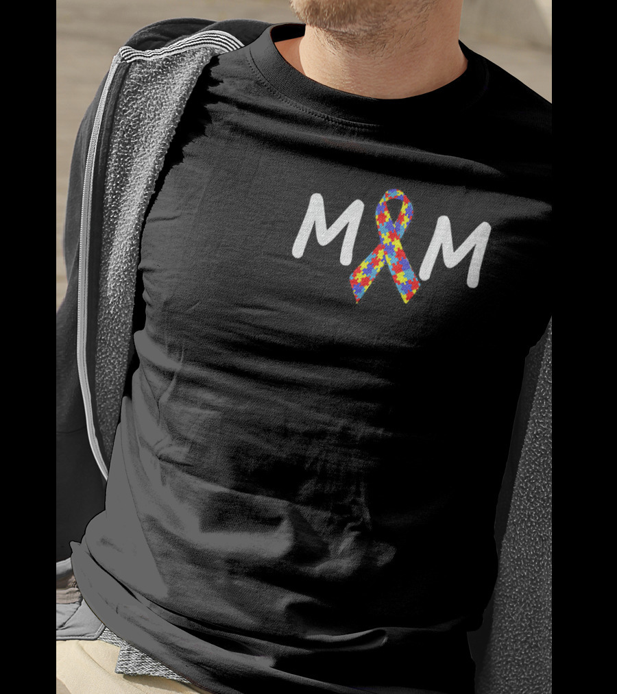 MOM Puzzle Ribbon Autism Awareness T-Shirt