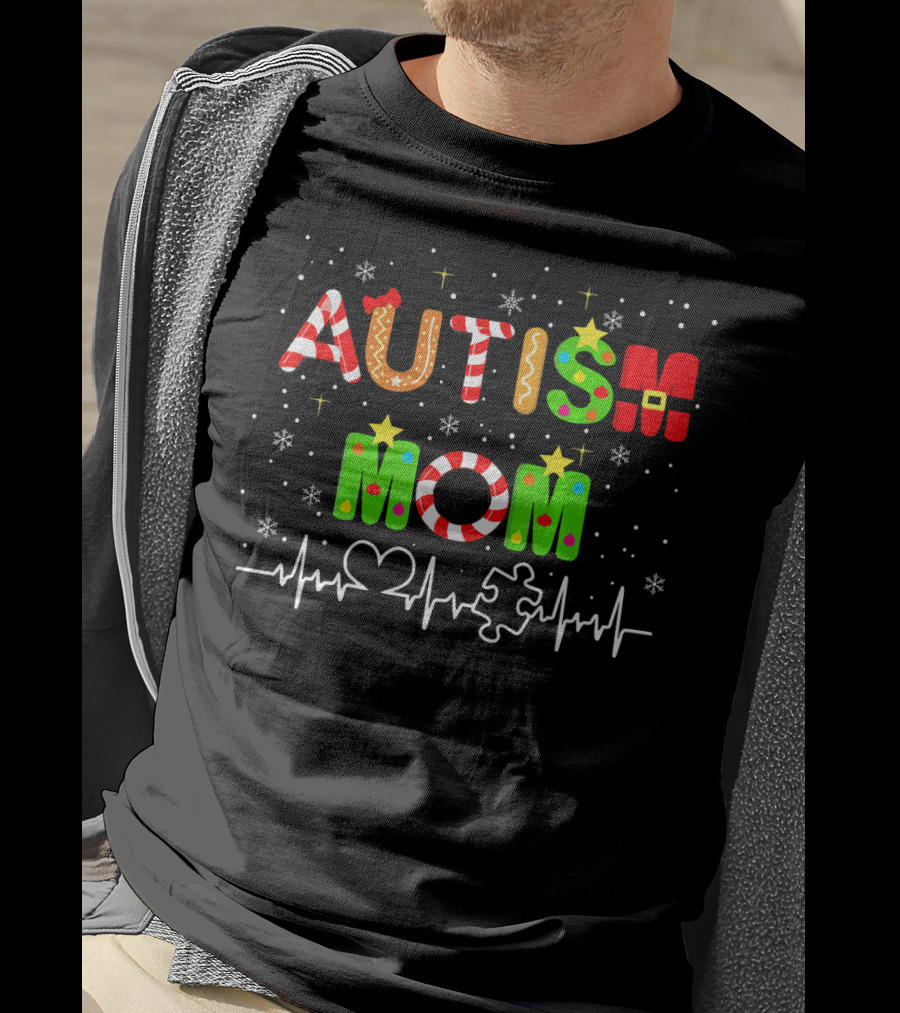 Christmas Autism Awareness Mom Heart Puzzle T-Shirt