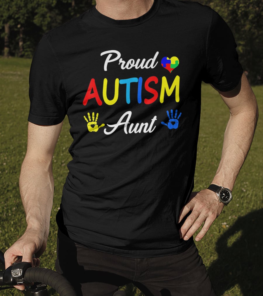 Proud Aunt Autism Awareness Family Handprint Heart Puzzle T-Shirt