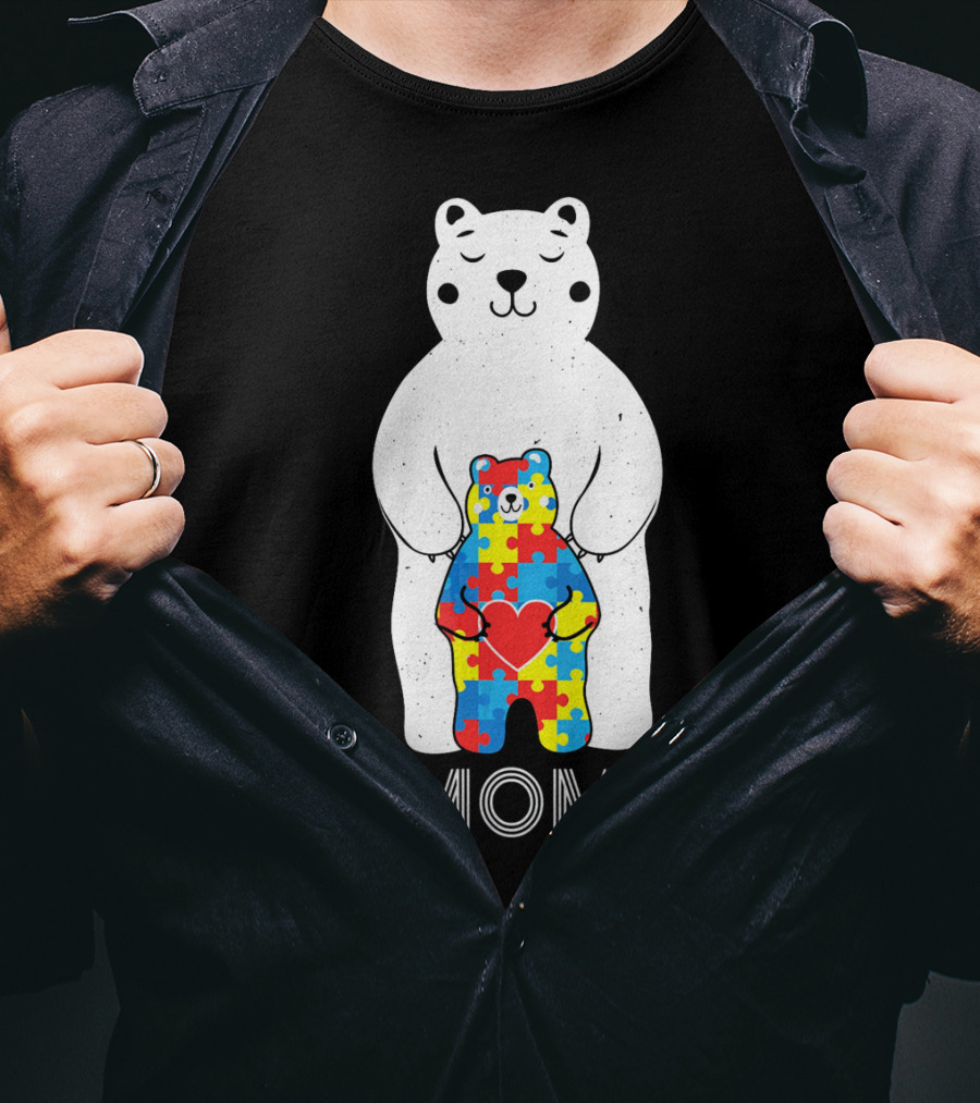 Mom Bear Holding Puzzle Heart Autism Awareness T-Shirt