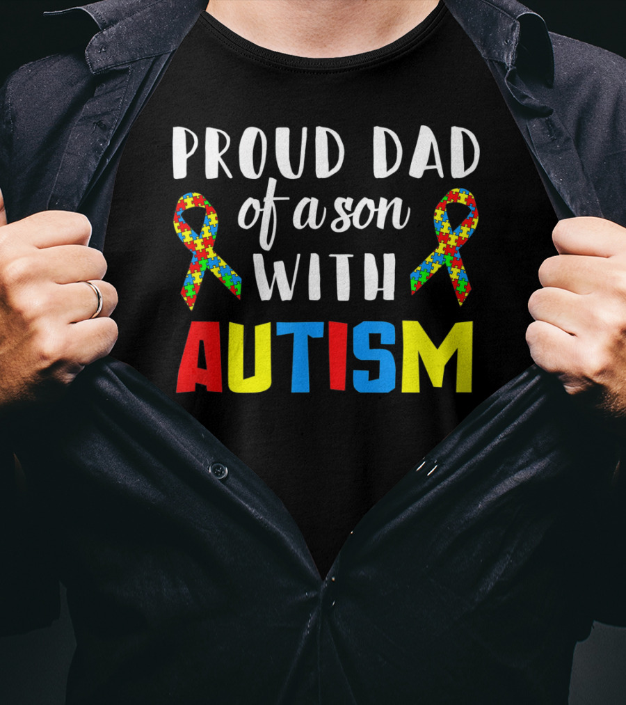 Proud Dad Of A Son With Autism Puzzle T-Shirt