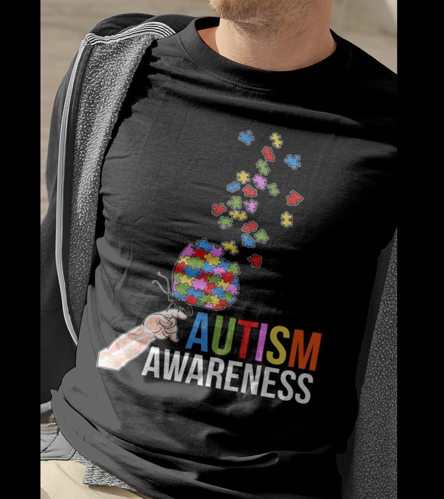 Autism Awareness Butterfly Puzzle Pieces Balloon T-Shirt