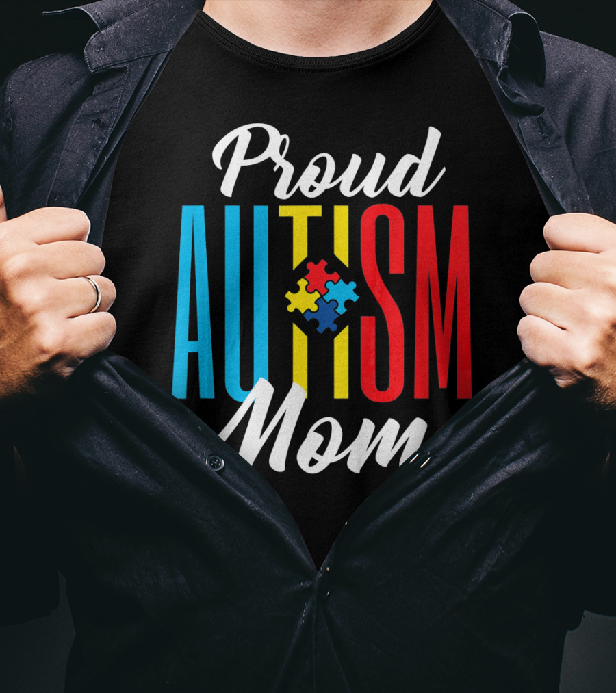 Proud Autism Mom Colorful Puzzle Piece Awareness Support T-Shirt