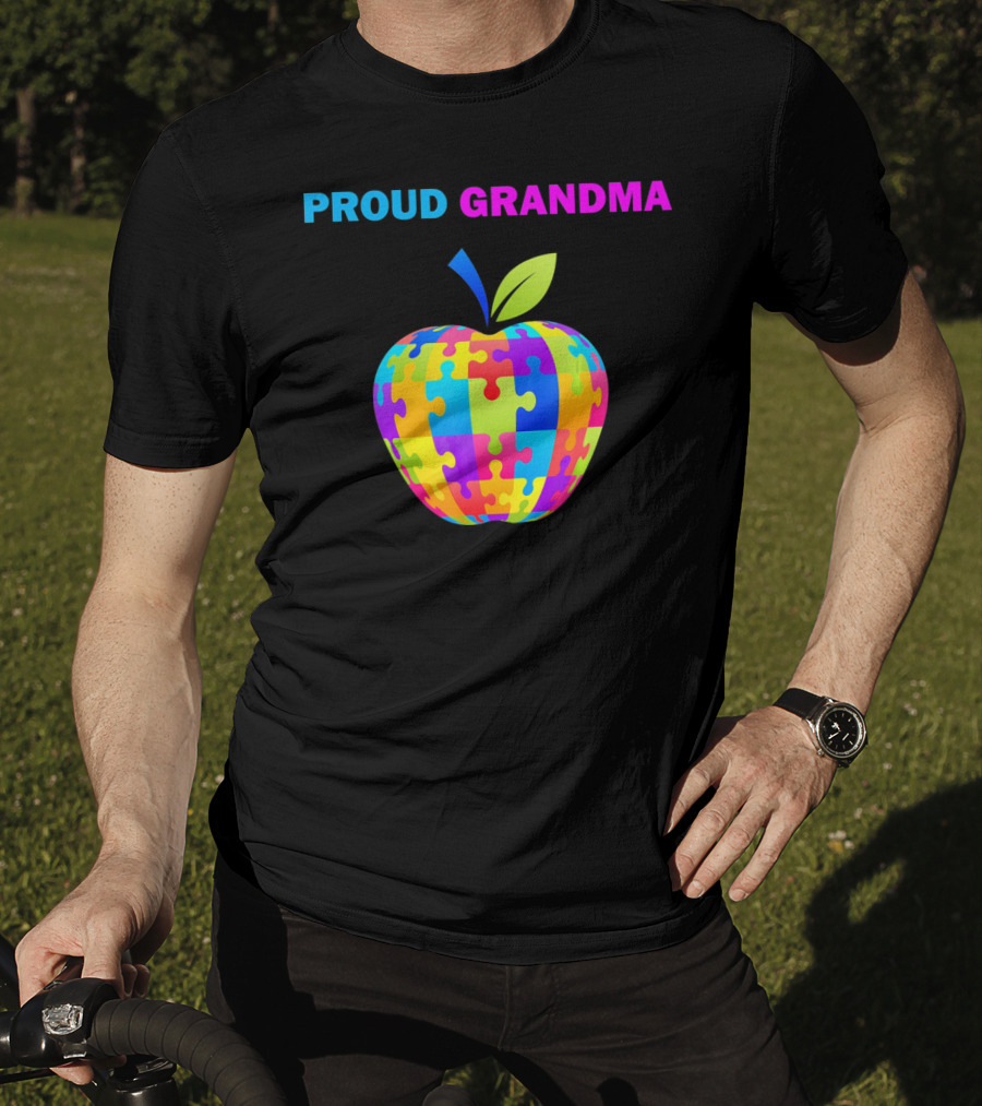 Proud Grandma Autism Awareness Puzzle Apple T-Shirt