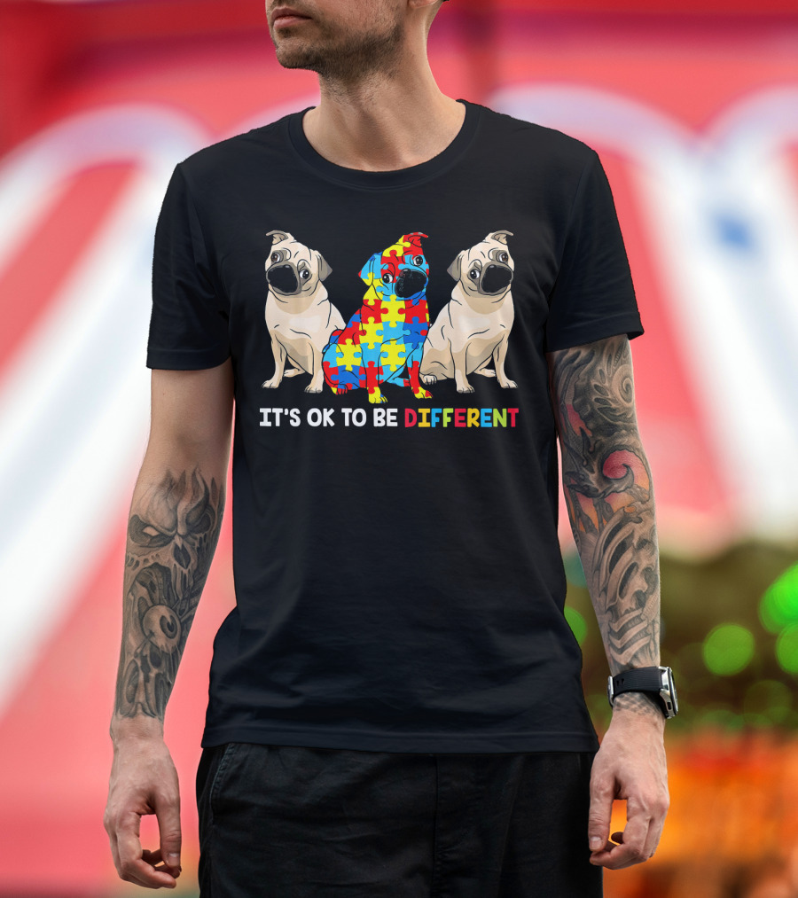 ITS OK TO BE DIFFERENT PUG AUTISM AWARENESS PUZZLE PIECES T-Shirt