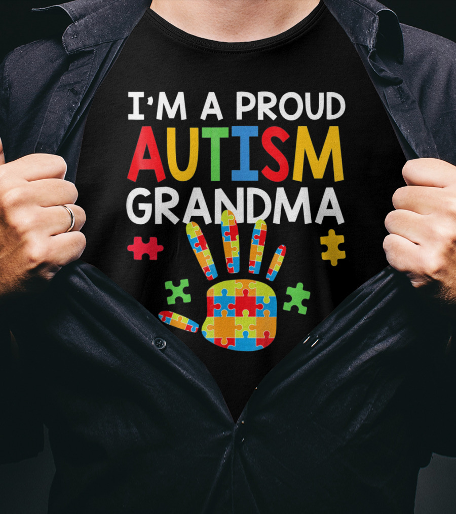 I'm A Proud Autism Grandma Puzzle Hand T-Shirt