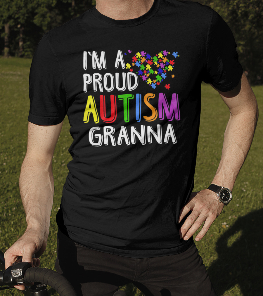 I'M A PROUD AUTISM GRANNA Puzzle Heart T-Shirt