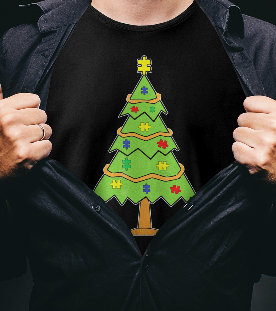 Autism Awareness Christmas Tree With Colorful Puzzle Pieces T-Shirt
