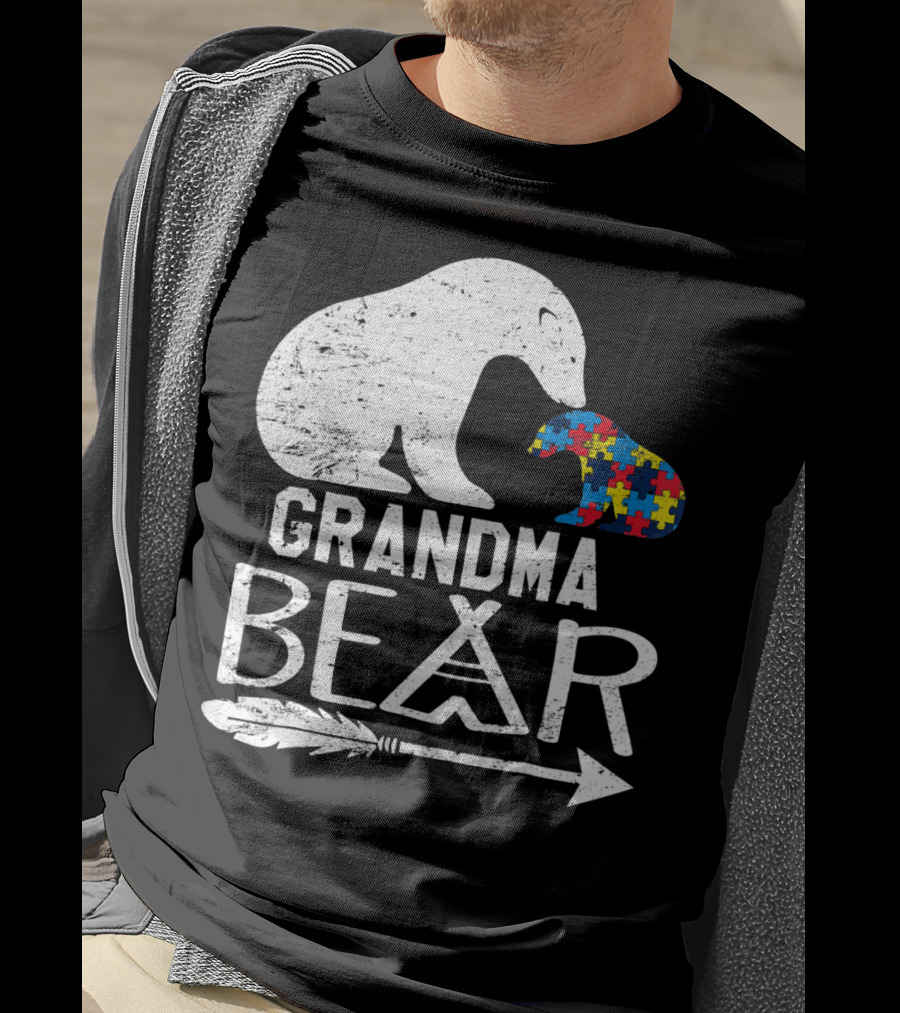 Grandma Bear Autism Awareness Puzzle Piece Arrow T-Shirt