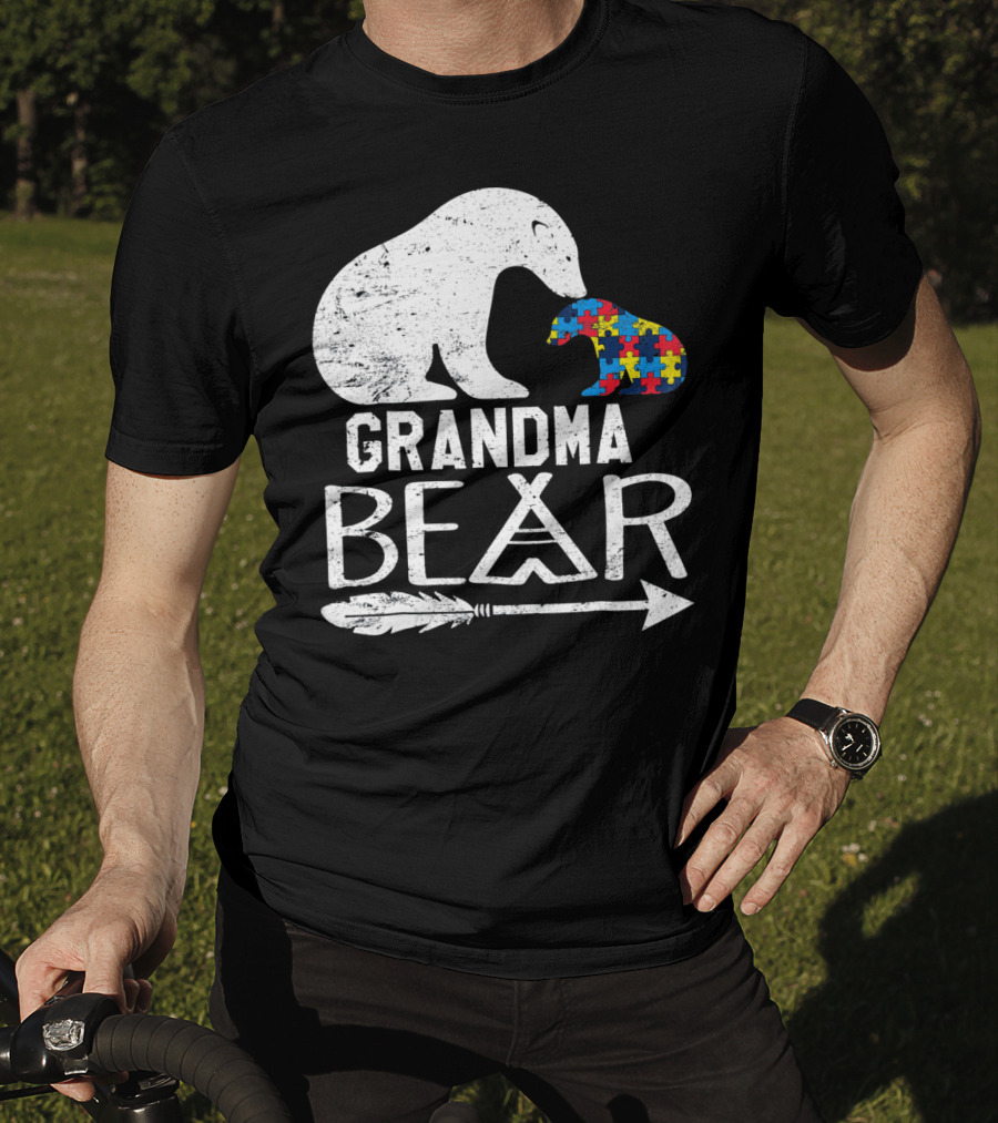Grandma Bear Autism Awareness Puzzle Piece Arrow T-Shirt