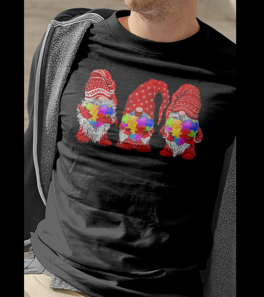 Autism Awareness Gnomies Red Hats Holding Colorful Puzzle Pieces T-Shirt