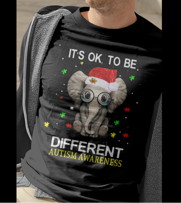 ITS OK TO BE DIFFERENT ELEPHANT AUTISM AWARENESS SANTA HAT PUZZLE PIECES T-Shirt