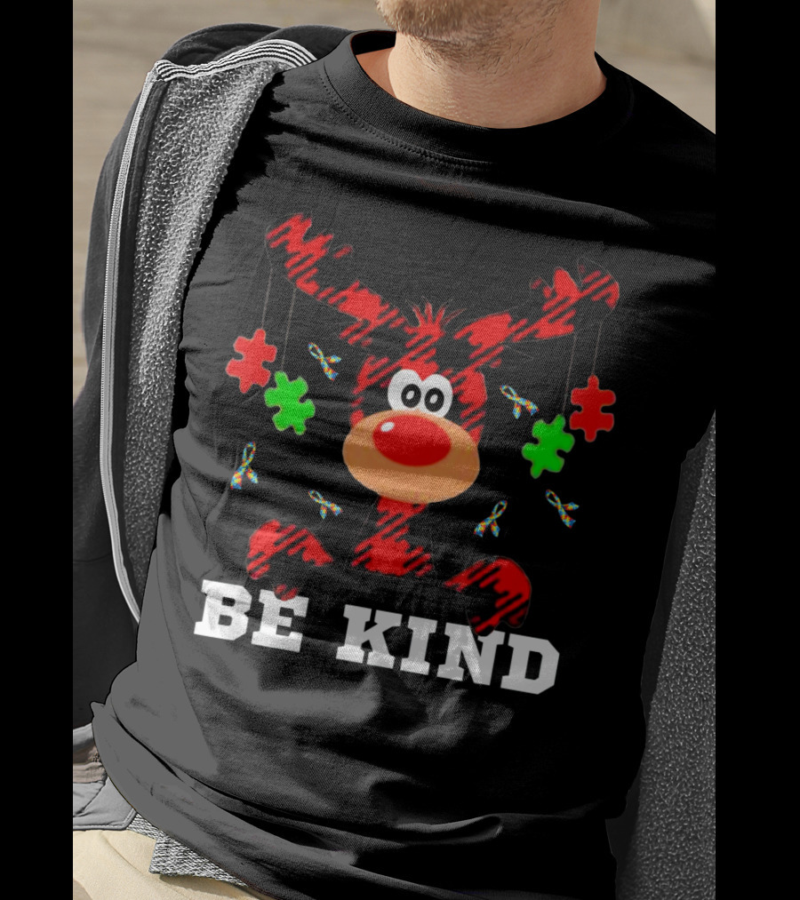 Be Kind Autism Awareness Christmas Reindeer Puzzle Pieces T-Shirt