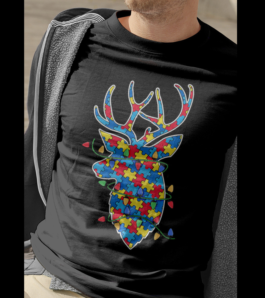 Christmas Autism Awareness Mom Puzzle Reindeer Lights T-Shirt