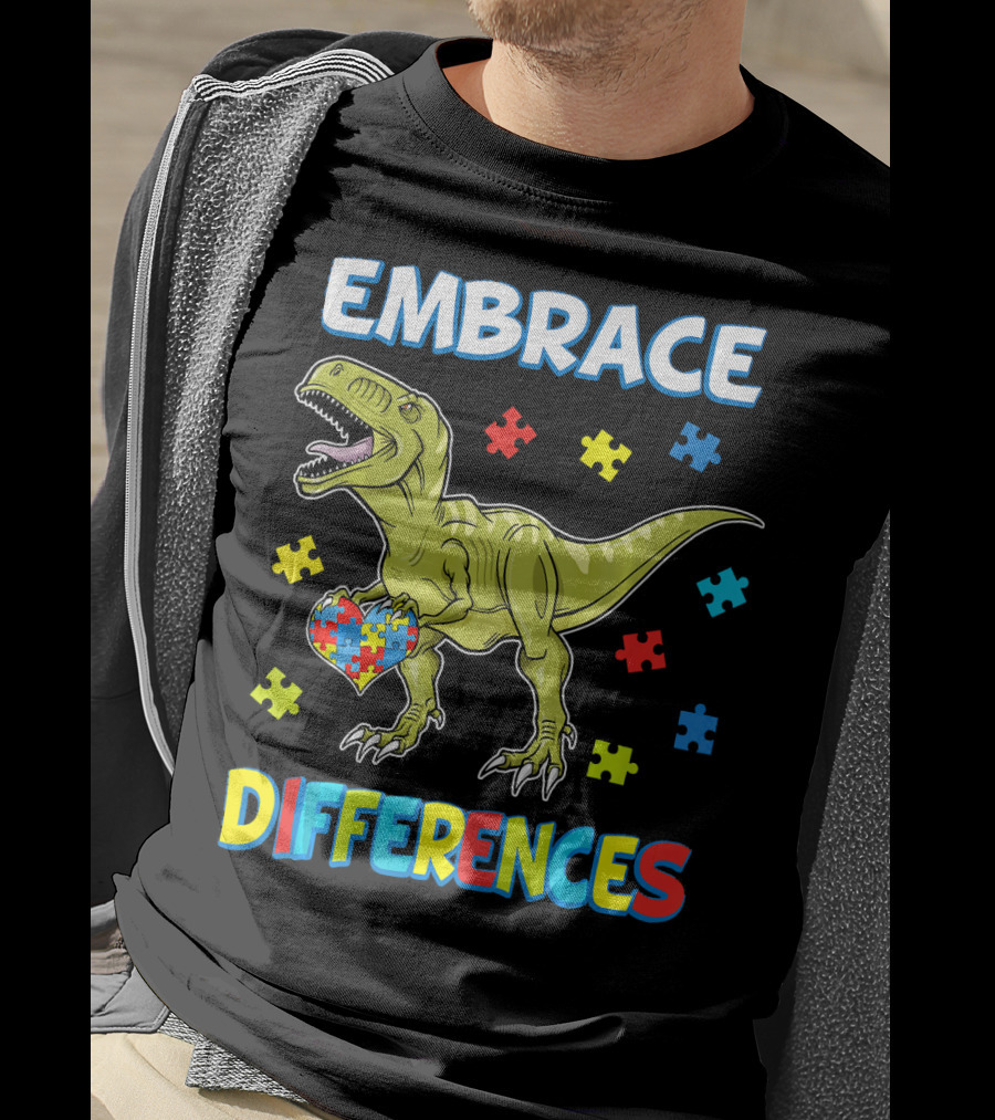 Embrace Differences Dinosaurus Trex Auti Puzzle Heart T-Shirt