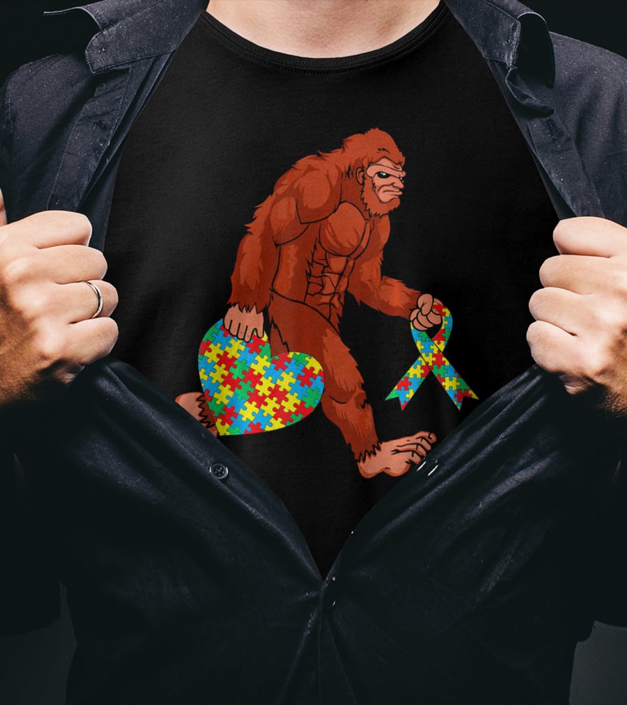 Funny Bigfoot Holding Autism Awareness Puzzle Heart T-Shirt