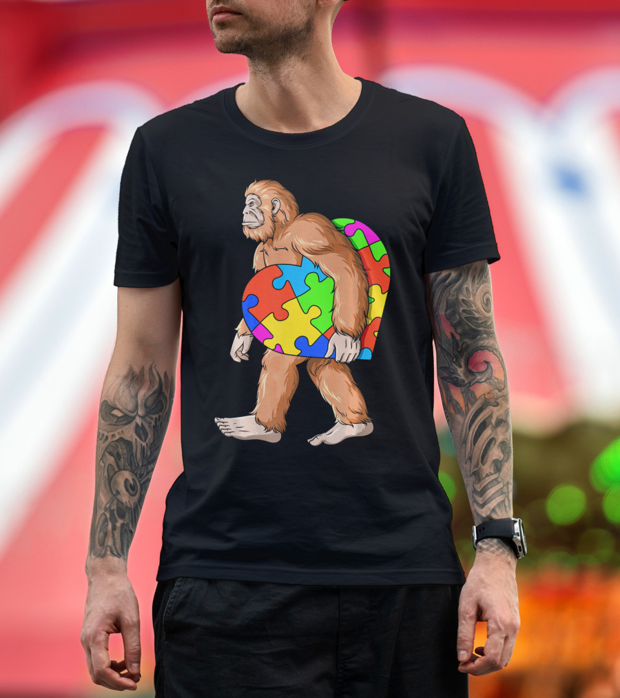 Bigfoot Holding Heart-Shaped Autism Awareness Puzzle T-Shirt
