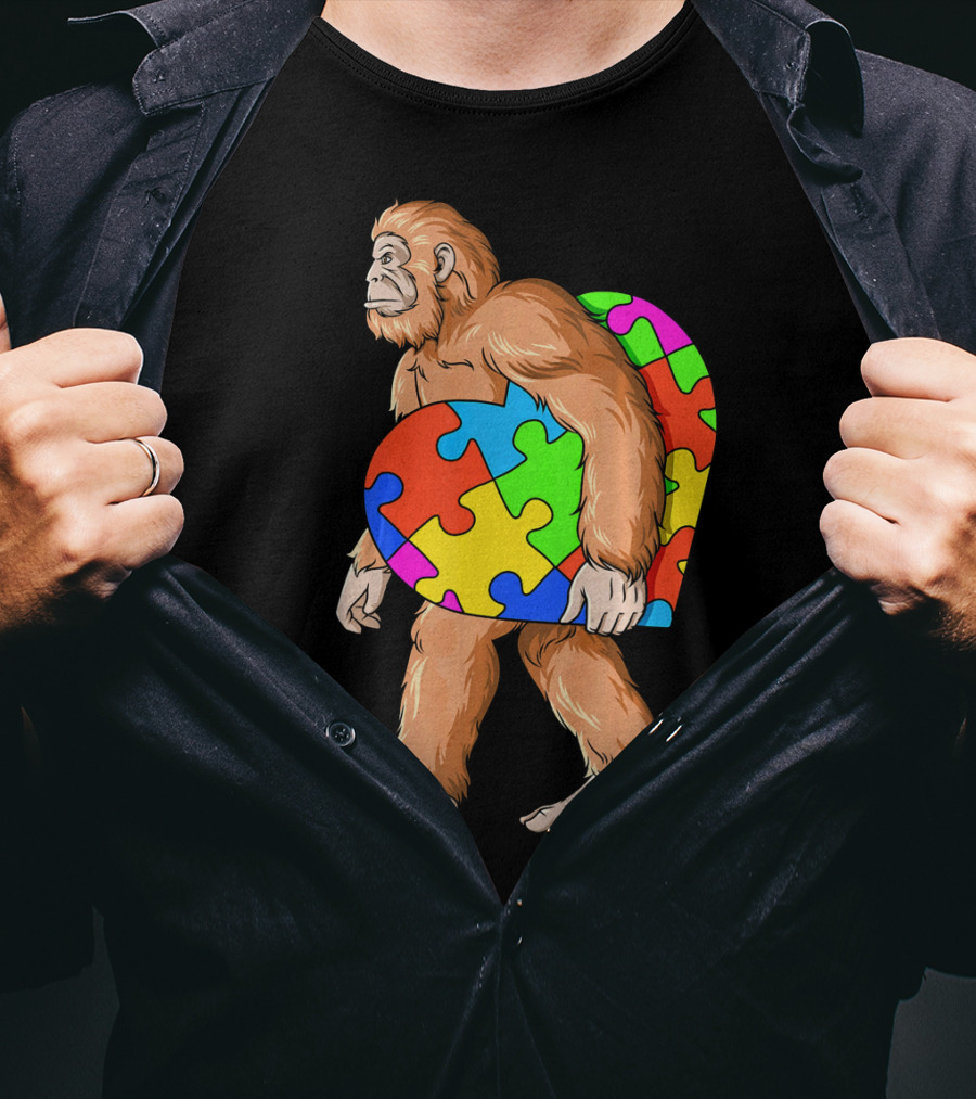 Bigfoot Holding Heart-Shaped Autism Awareness Puzzle T-Shirt