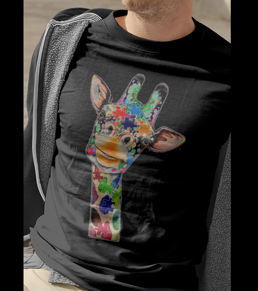 Cute Giraffe With Colorful Puzzle Pieces For Happy Autism Day Awareness T-Shirt