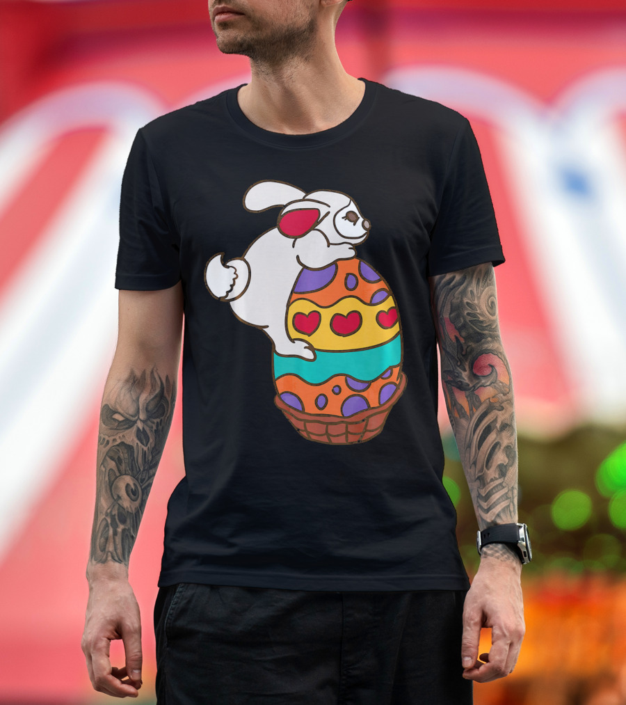 Easter Bunny Hugging Colorful Heart Patterned Egg T-Shirt